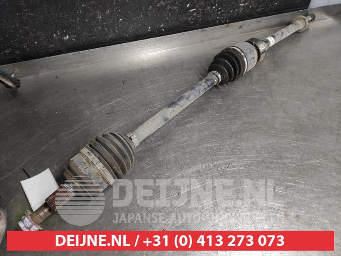 Mazda 3 Aandrijfas rechts-voor O624371