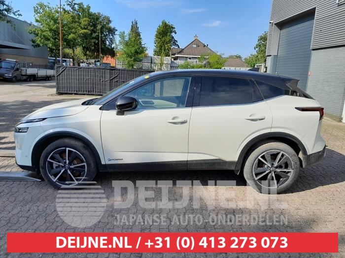 Nissan Qashqai Extra window 4-door, left O624449