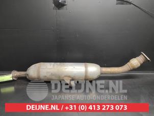 Gebruikte Uitlaat Middendemper Toyota Auris (E15) 1.4 D-4D-F 16V Prijs € 75,00 Margeregeling aangeboden door V.Deijne Jap.Auto-onderdelen BV