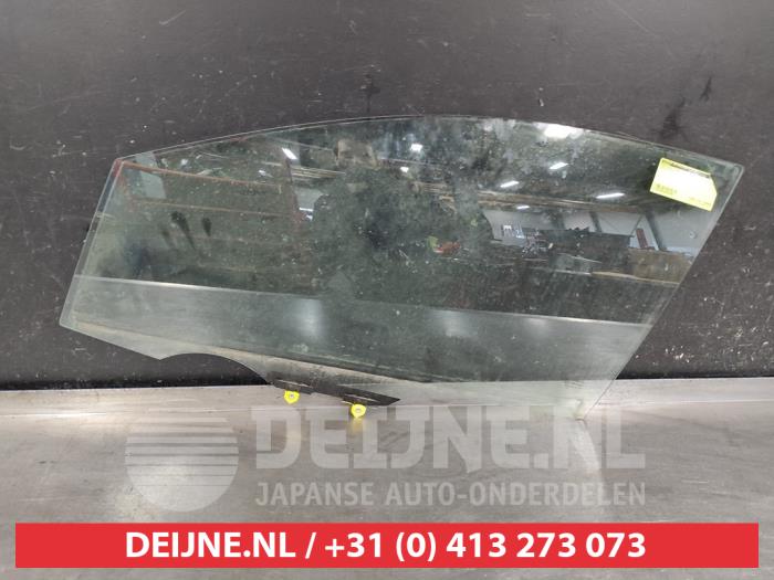 Toyota Corolla Portierruit 4Deurs links-voor O624901