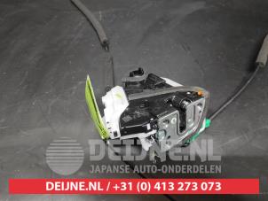 Nissan Juke Rear door mechanism 4-door, right O625058 photo 2