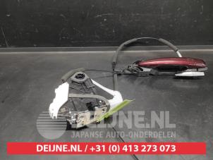 Nissan Juke Front door lock mechanism 4-door, right O625062 photo 2