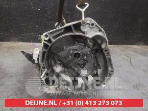 Nissan Micra Versnellingsbak O625083 foto 2