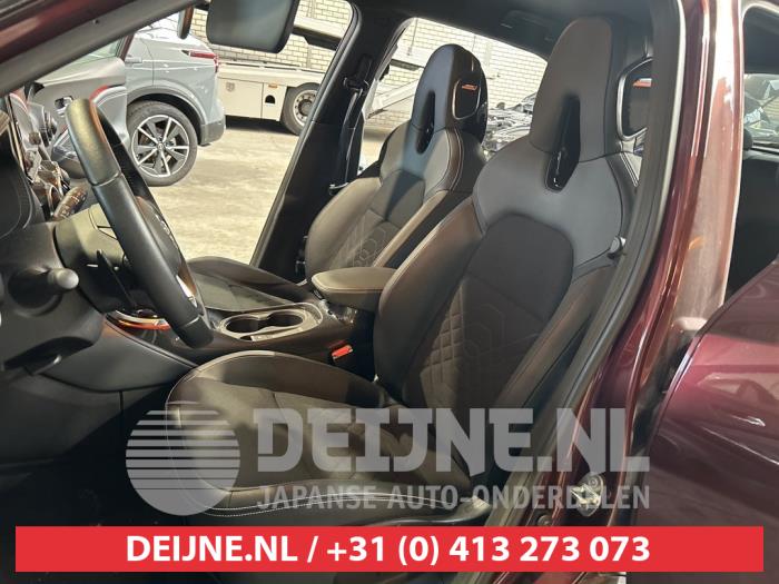 Nissan Juke Stoel links O625084