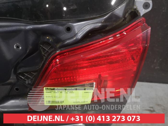 Subaru Legacy Tailgate reflector, right O625135