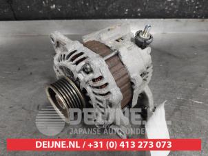 Gebruikte Alternator Mitsubishi Space Star (A0) 1.0 12V Prijs € 30,00 Margeregeling aangeboden door V.Deijne Jap.Auto-onderdelen BV