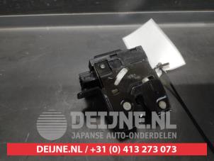 Nissan Micra Schließmechanik Heckklappe O625250 foto 2
