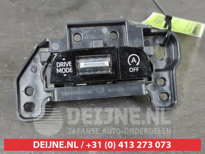 Toyota Corolla Start/Stop schakelaar O625416