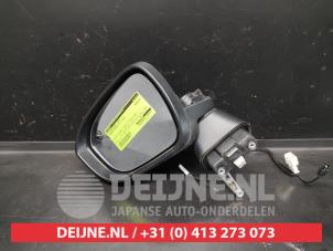 Gebruikte Spiegel Buiten links Nissan Qashqai (J12) 1.5 VC-T e-Power 16V Prijs € 100,00 Margeregeling aangeboden door V.Deijne Jap.Auto-onderdelen BV