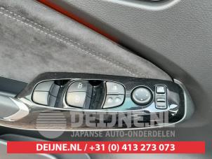 Nissan Juke Multi-functional window switch O625774 photo 2