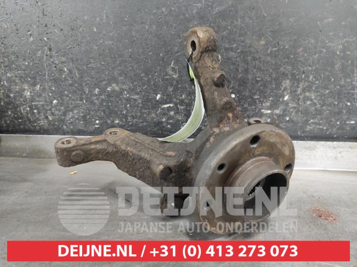 Nissan Micra Fusee links-voor O625609