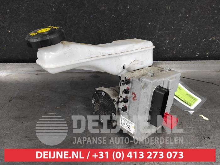 Gebruikte Rembol Hyundai Kona (OS) 64 kWh Prijs € 150,00 Margeregeling aangeboden door V.Deijne Jap.Auto-onderdelen BV