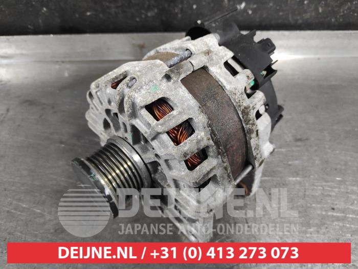 Gebruikte Dynamo Nissan Juke (F16) 1.0 DIG-T 12V Prijs € 75,00 Margeregeling aangeboden door V.Deijne Jap.Auto-onderdelen BV