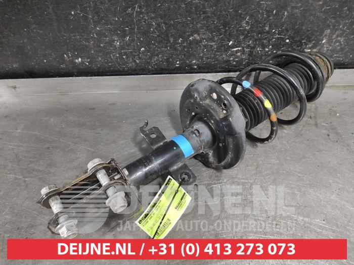 Nissan Juke Front shock absorber rod, left O625886