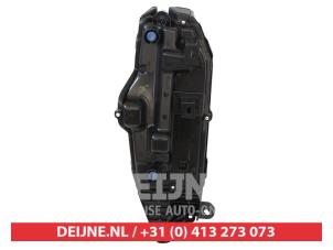 Toyota Yaris Cross Dagrijverlichting links O9990008639 foto 2