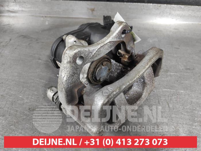 Nissan Juke Remklauw (Tang) rechts-achter O625902