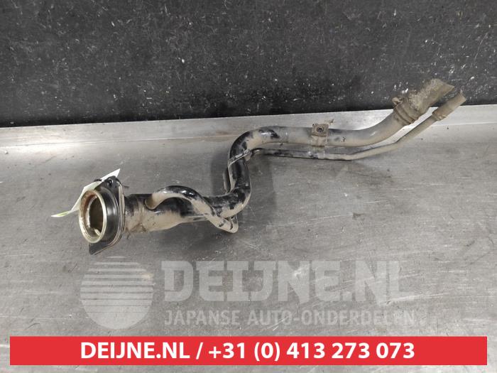 Suzuki Swift Füllrohr Kraftstofftank O626107