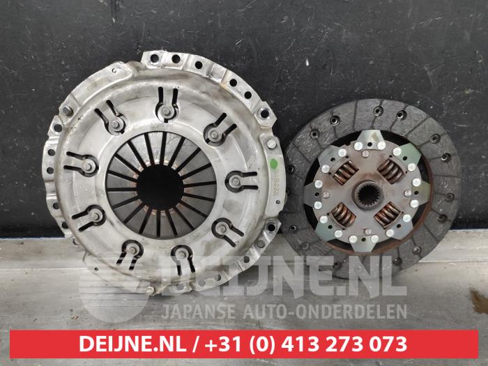 Gebruikte Koppelingsset (compleet) Toyota Yaris II (P9) 1.4 D-4D Prijs € 35,00 Margeregeling aangeboden door V.Deijne Jap.Auto-onderdelen BV