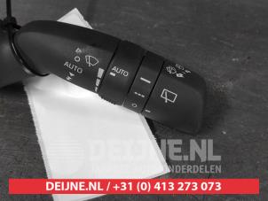 Toyota Yaris Cross Scheibenwischer Schalter O626619 foto 2