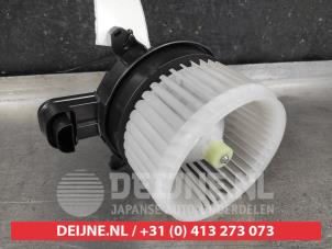 Toyota Yaris Cross Kachel Ventilatiemotor O626630 foto 3