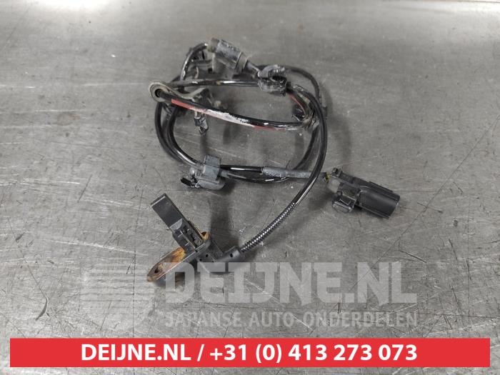 Gebruikte ABS Sensor Toyota Yaris Cross (PB1/PJ1) 1.5 12V Hybrid 115 Prijs € 75,00 Margeregeling aangeboden door V.Deijne Jap.Auto-onderdelen BV
