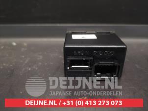 Hyundai Kona AUX / USB connection O626832 photo 2