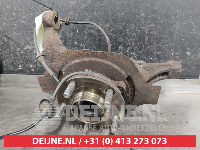 Nissan Murano Knuckle, front right O626837