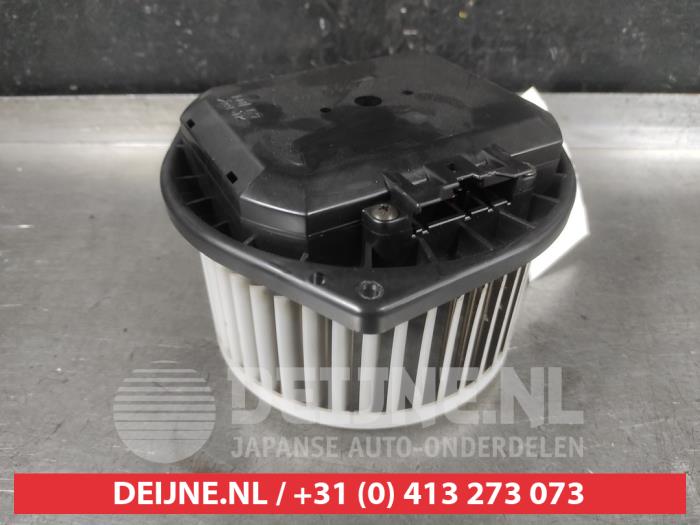 Nissan Murano Heating and ventilation fan motor O626840