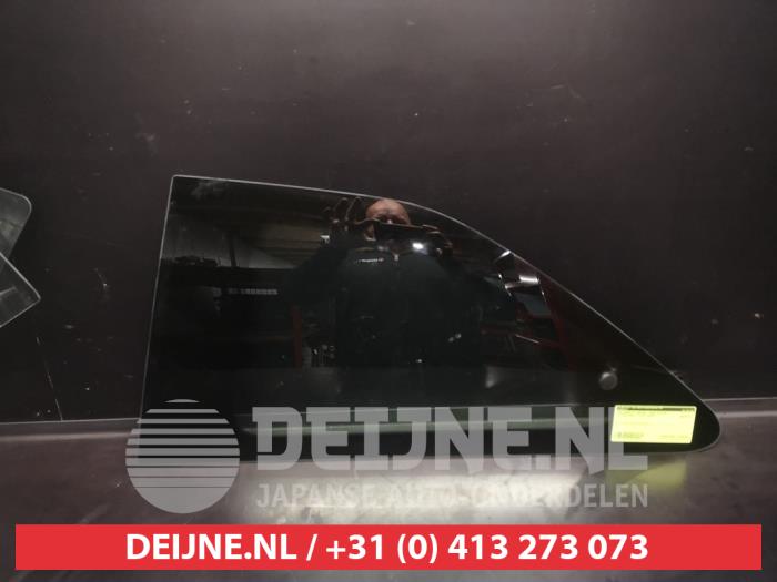 Toyota Aygo X Portierruit 4Deurs links-achter O626900
