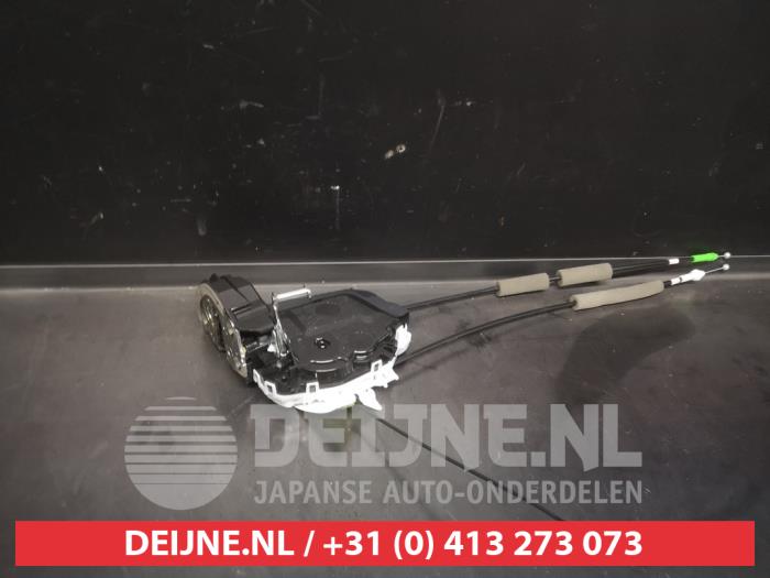 Toyota Aygo X Deurslot Mechaniek 4Deurs rechts-achter O626918