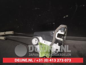 Toyota Aygo X Deurslot Mechaniek 4Deurs rechts-achter O626918 foto 2