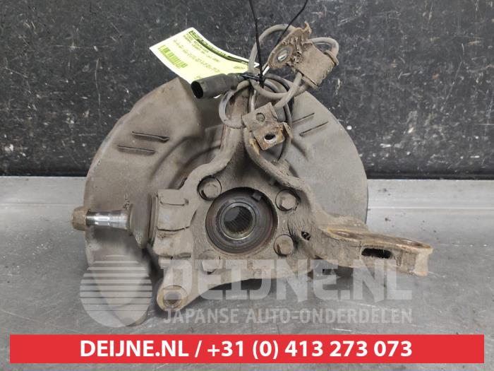 Subaru Legacy Achsschenkel rechts vorne O627031