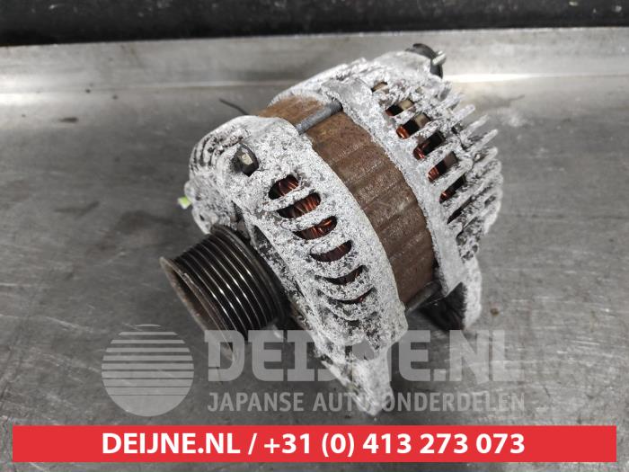 Gebruikte Dynamo Nissan Note (E11) 1.6 16V Prijs € 25,00 Margeregeling aangeboden door V.Deijne Jap.Auto-onderdelen BV