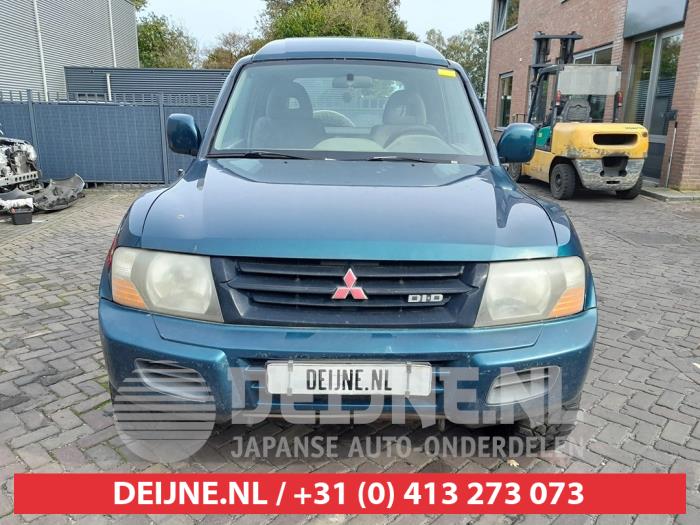 Mitsubishi Pajero Voorbumper O627154