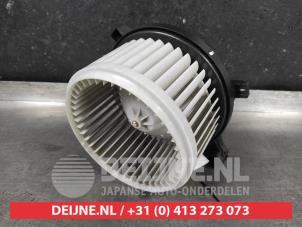 Nissan Qashqai Kachel Ventilatiemotor O627532 foto 2