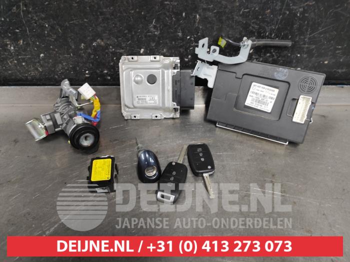 Kia Rio Slotenset Cilinder (compleet) O627669