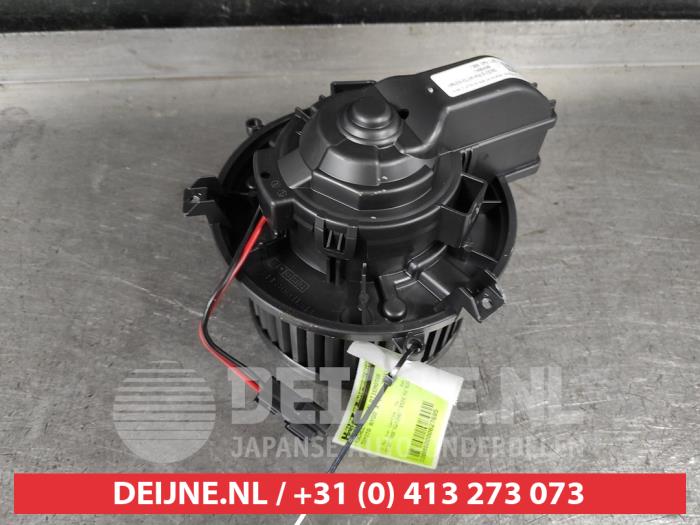 Toyota Aygo X Kachel Ventilatiemotor O627695