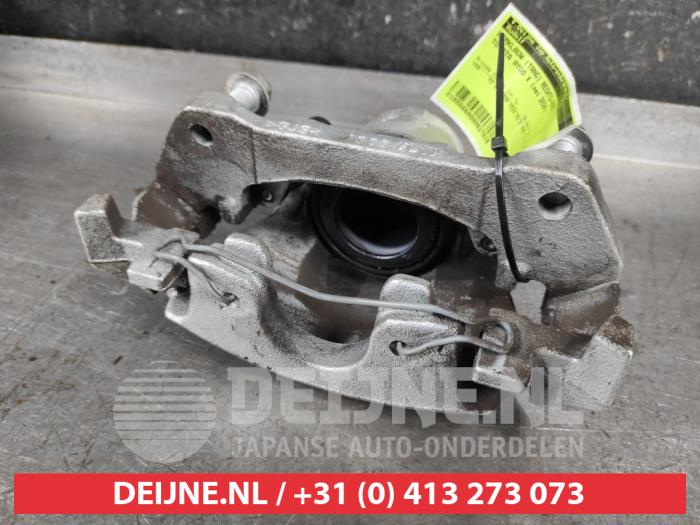 Toyota Aygo X Remklauw (Tang) rechts-voor O627819