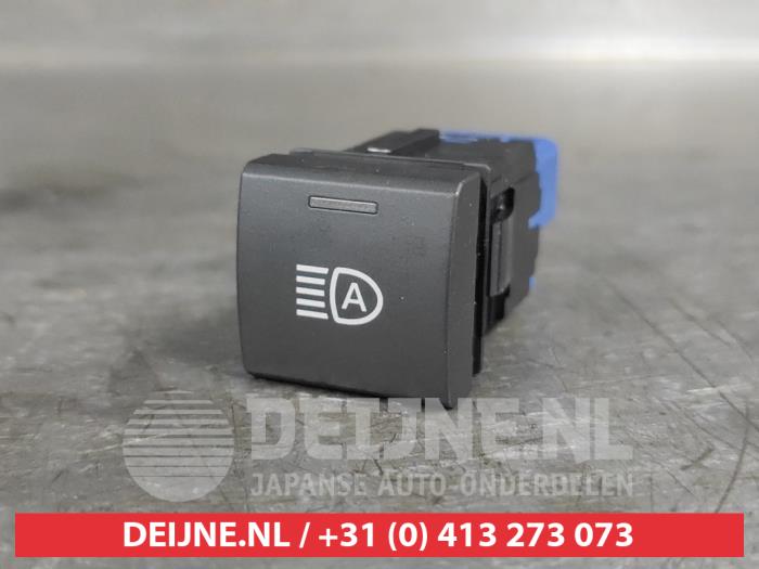 Toyota Aygo X Licht Schakelaar O627713