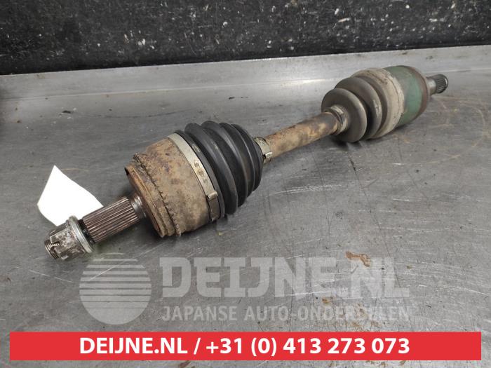 Gebruikte Steekas links-voor Mitsubishi Pajero Hardtop (V6/7) 3.2 DI-D 16V Prijs € 75,00 Margeregeling aangeboden door V.Deijne Jap.Auto-onderdelen BV