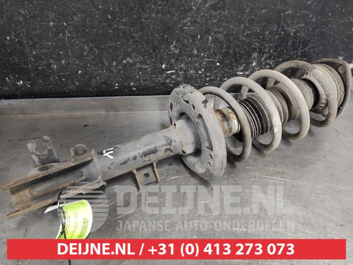 Mazda CX-5 Schokdemperpoot links-voor O627880