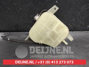 Nissan Navara Ausgleichsbehälter O628229 foto 2