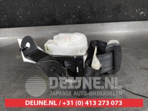 Subaru Impreza Rear seatbelt, right O628427 photo 2
