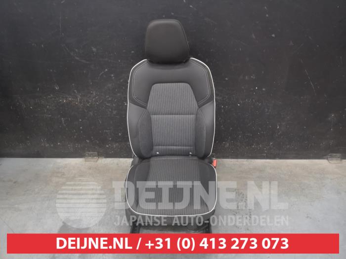 Mitsubishi Colt Seat, right O628454