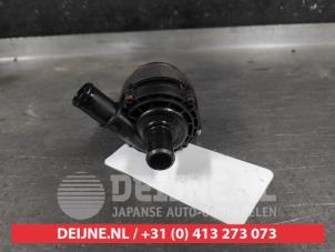 Nissan X-Trail Extra waterpomp O628640 foto 2