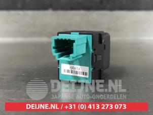 Nissan Qashqai Switch O628711 photo 2