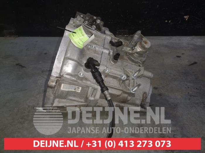 Suzuki Kizashi Gearbox O628714