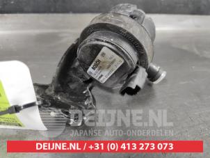 Nissan Qashqai Additional water pump O628725 photo 2