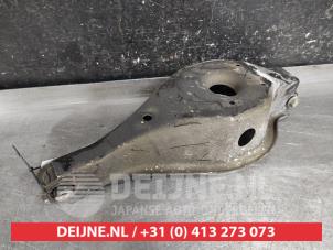 Nissan Qashqai Rear wishbone, left O628736 photo 2