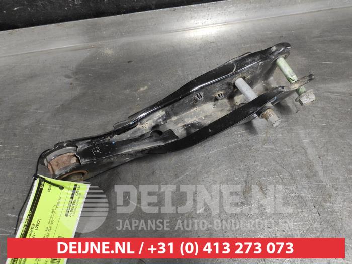 Nissan Qashqai Querlenker rechts hinten O628741